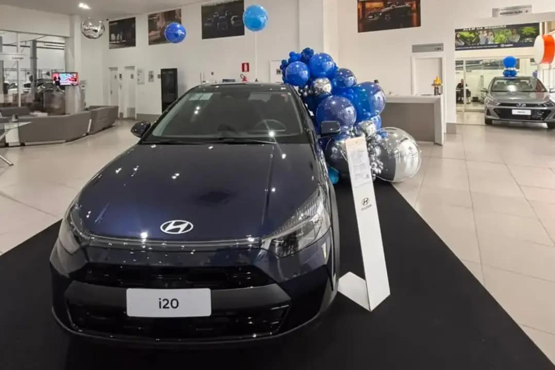 Novo Hyundai i20 exposto no showroom da Carbel Korea, em Belo Horizonte