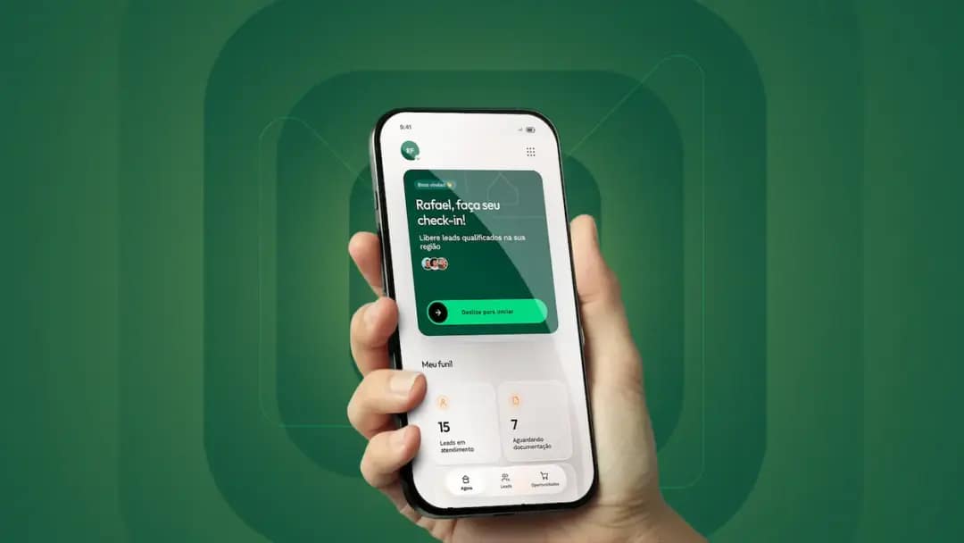 Aplicativo MRV para Corretores exibido em um celular, com painel de leads, oportunidades e acompanhamento de contatos