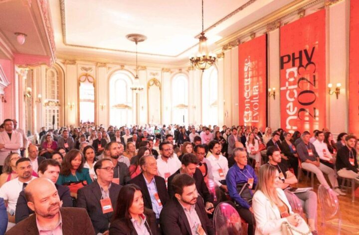 Evento no Automóvel Clube reuniu mais de 200 profissionais do mercado imobiliário (Foto: Divulgação CC / PHV) Evento no Automóvel Clube reuniu mais de 200 profissionais do mercado imobiliário (Foto: Divulgação CC / PHV)