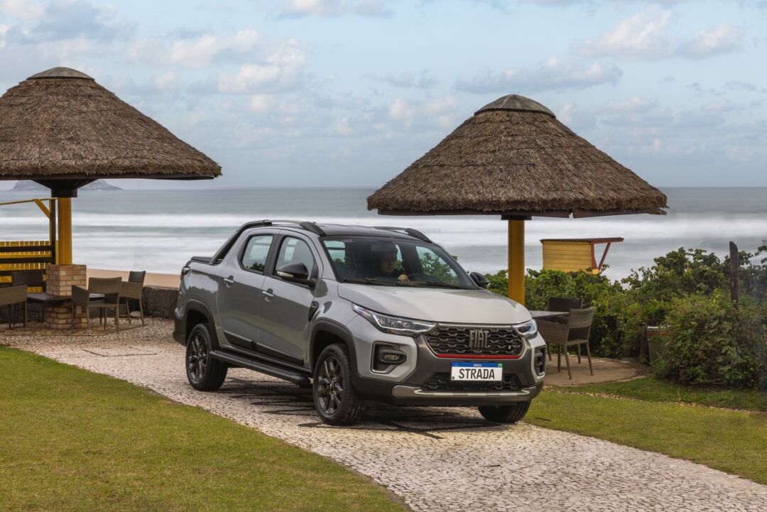 Motor turbo e câmbio CVT incrementam a pick-up Strada
