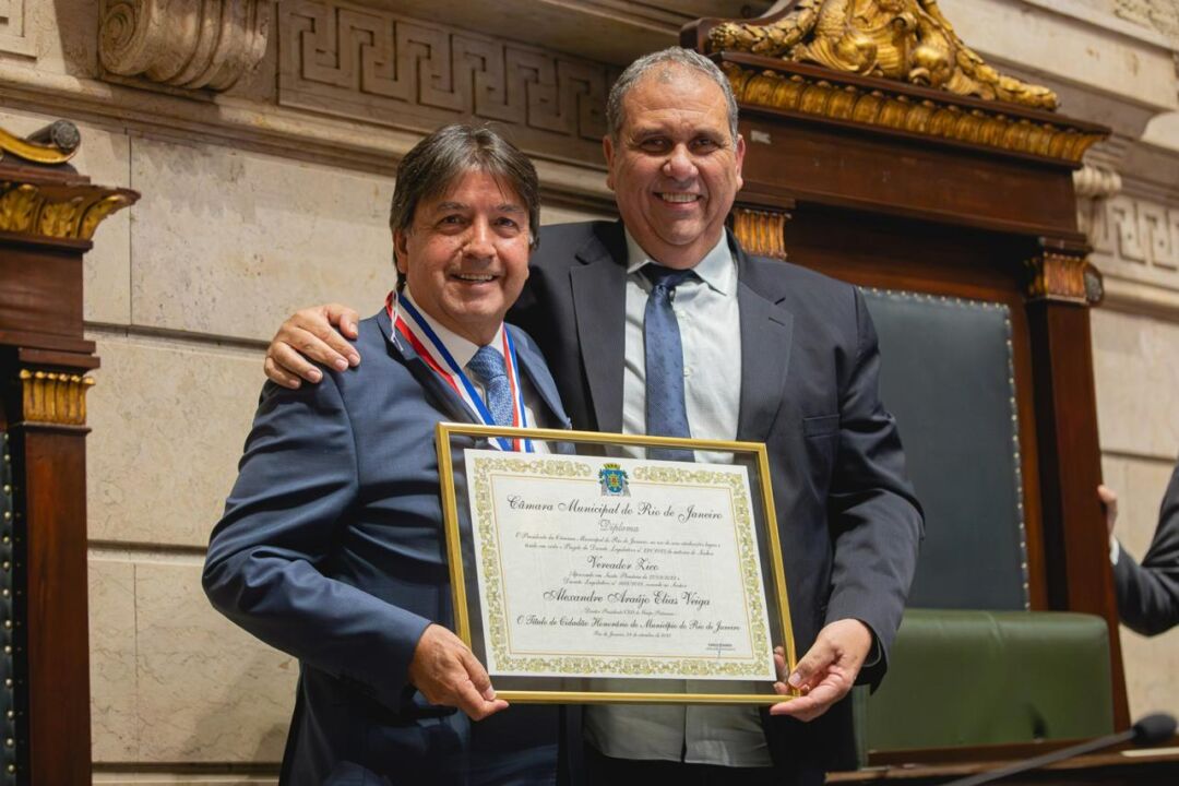 Alex Veiga é Cidadão Honorário Carioca