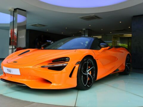 Apresentação do McLaren 750S a clientes no showroom da McLaren São Paulo Fernanda FreixosaMcLaren São Paulo