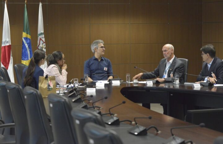 Energisa investirá R$ 294 milhões em Minas Romeu Zema e diretores Energisa