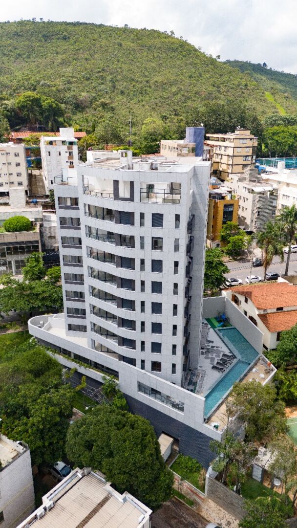 Grupo EPO entrega de residencial de luxo com vista para Serra do Curral