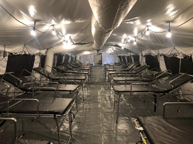 Defesa Civil monta atendimento a dengue em BH Macas tenda Defesa Civil