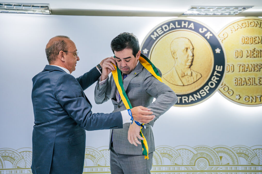 Personalidades são agraciadas com Ordem do Mérito do Transporte em Brasília