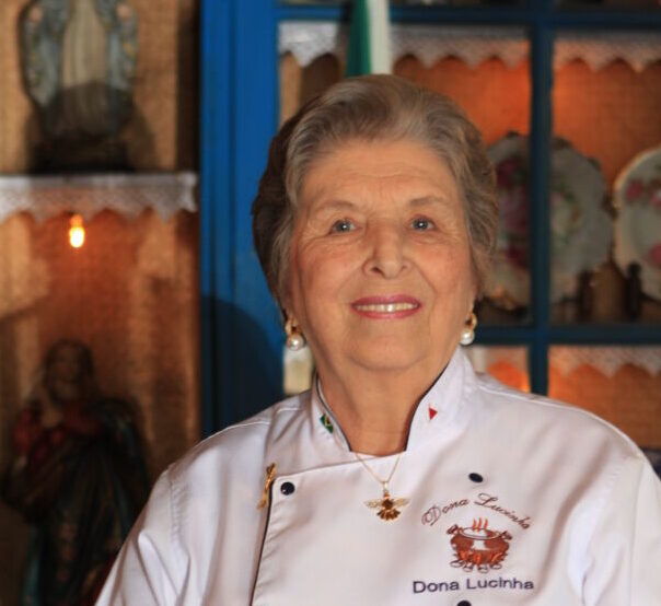 “História da Arte da Cozinha Mineira por Dona Lucinha” é lançado em Diamantina