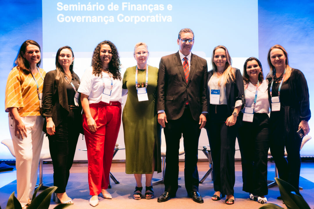 Seminário aborda temas relevantes para os setores financeiro e empresarial