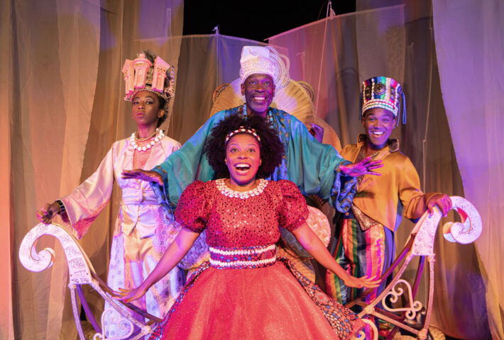 CCBB BH aprseenta Makeda A Rainha da Arábia Feliz Crédito Valmyr Ferreira (11) Makeda A Rainha da Arábia Feliz Crédito Valmyr Ferreira (11)