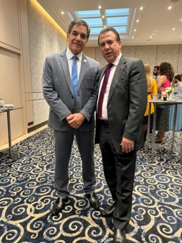 Conferência Trabalho na Suíça Nadim Donato e Ministro do Trabalho e Emprego Luiz Marinho em Genebra