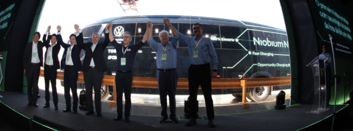 ONIBUS ELETRICO 19062401