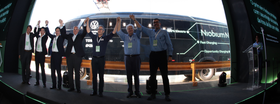 ONIBUS ELETRICO 19062401