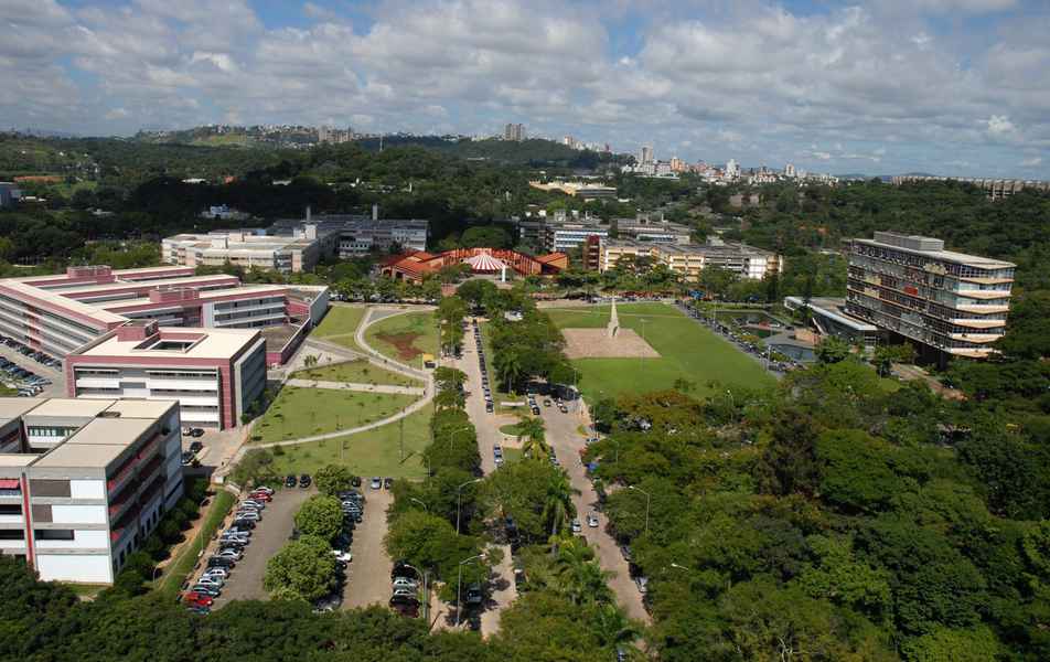 UFMG D