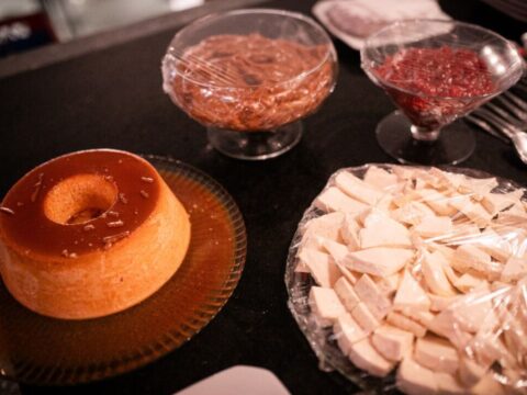 Doces maravilhosos servidos de sobremesa