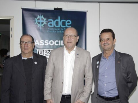 Márcio Barros Marcelo Souza e Antonio Carlos Arantes