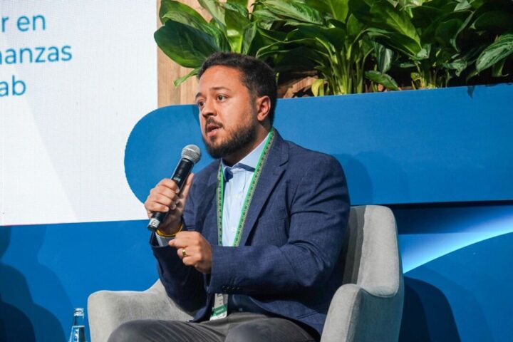 Prefeito de Nova Lima Joao Marcelo Dieguez em evento no Peru Gestores públicos em Lima: Prefeito João Marcelo Dieguez em evento no Peru