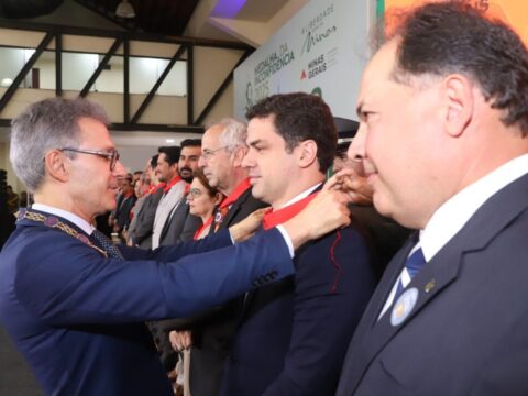 Medalha da Inconfidência: Romeu Zema e Castellar Neto