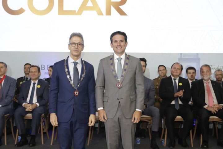 Medalha da Inconfidência foi entregue pelo Romeu Zema a Hugo Mota