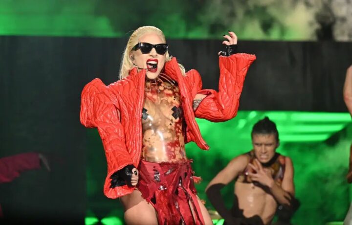 Samir Hussein Lady Gaga Ela está entre nós: Lady Gaga se apresenta dia 3 de maio na Praia de Copacabana