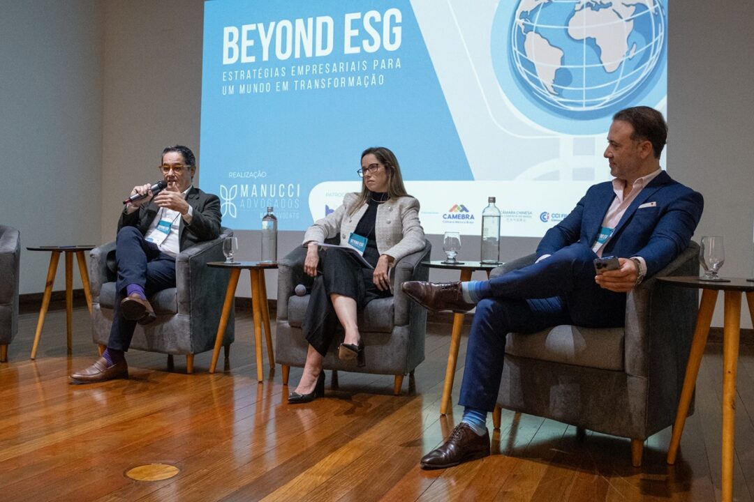 destaqueLeonardo Gandara Gerente Jurídico da Equinox; Cinthia Bechelaine Superintendente de Planejamento do BDMG e Daniel Manucci