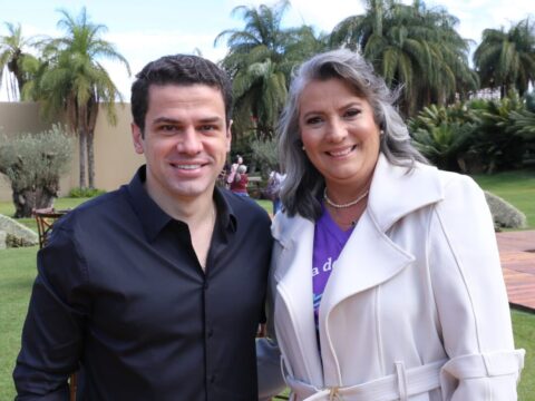 Cris Carneiro e Argeo Geo: Castellar Modesto Guimaraes Neto Danielle Matta Machado (Edy Fernandes)