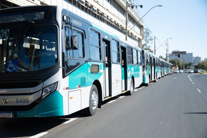 DSC09896 Easy Resize com Ônibus para frota de Uberlândia