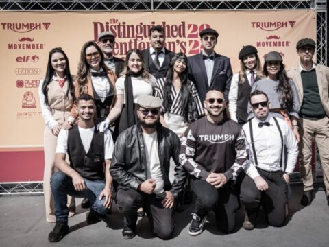 Motociata do DGR: Homens e mulheres com suas motos clássicas prestigiaram a motociata
