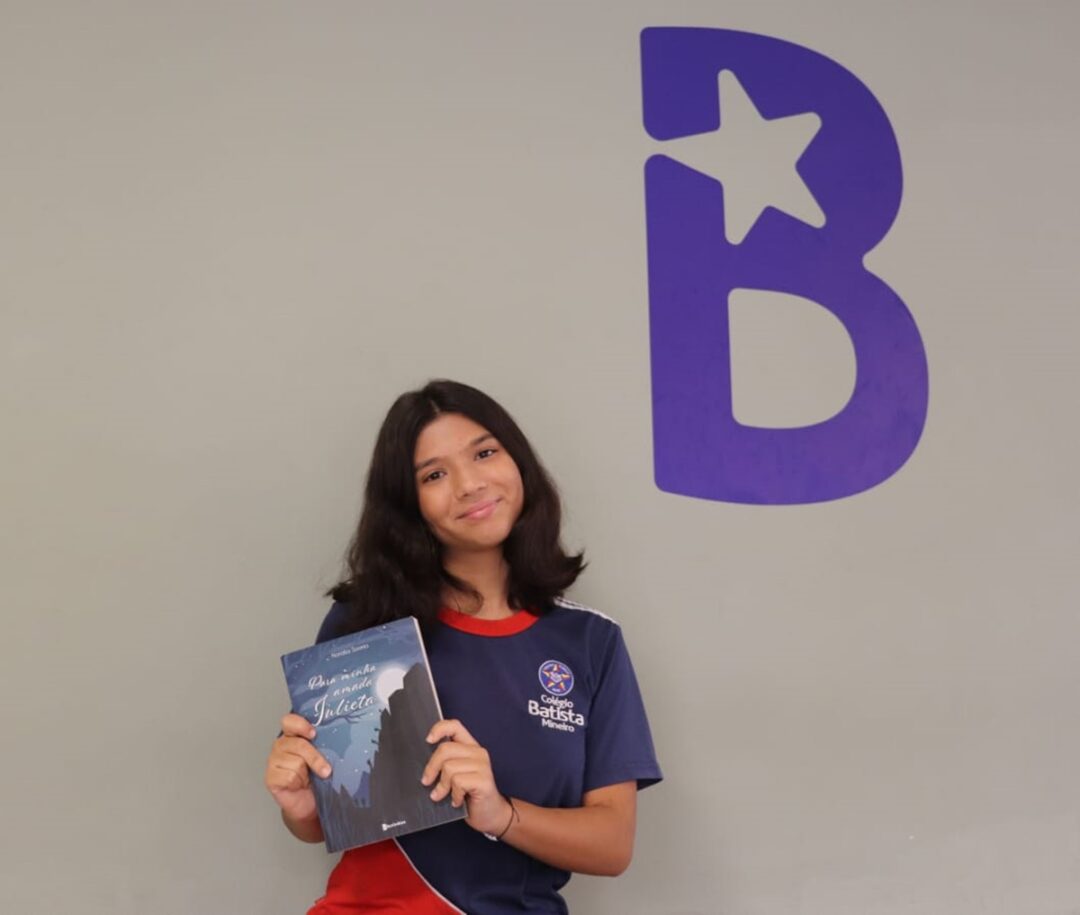 De adolescente para adolescente: jovem escritora está na programação oficial de mostra de literatura em BH