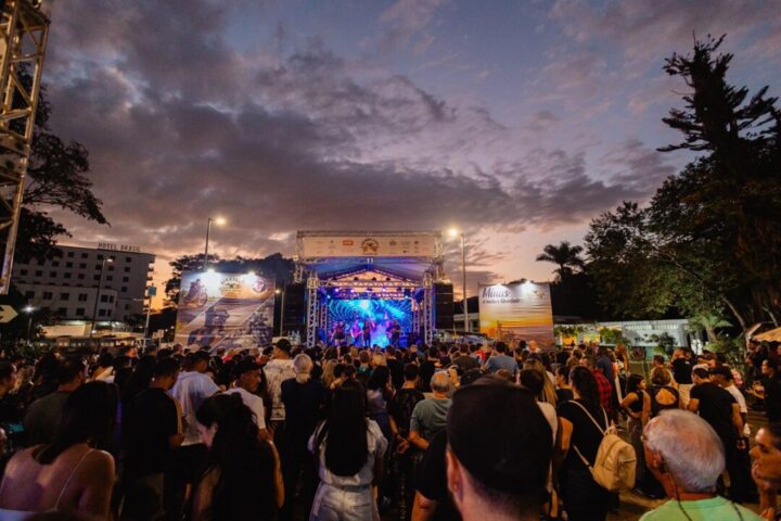Shows com bandas de rock são marcas registradas do Bike Fest Duas Rodas: Shows com bandas de rock são marcas registradas do Bike Fest