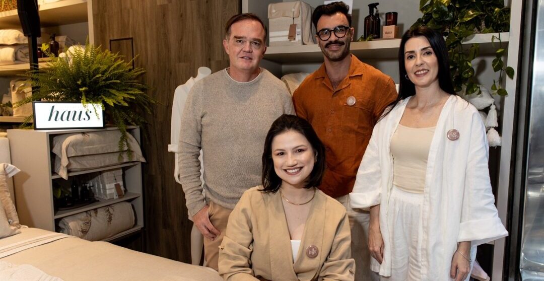 Jorge Papazoglu Guilherme de Souza Karla Tanaka e Tatiana Mendes