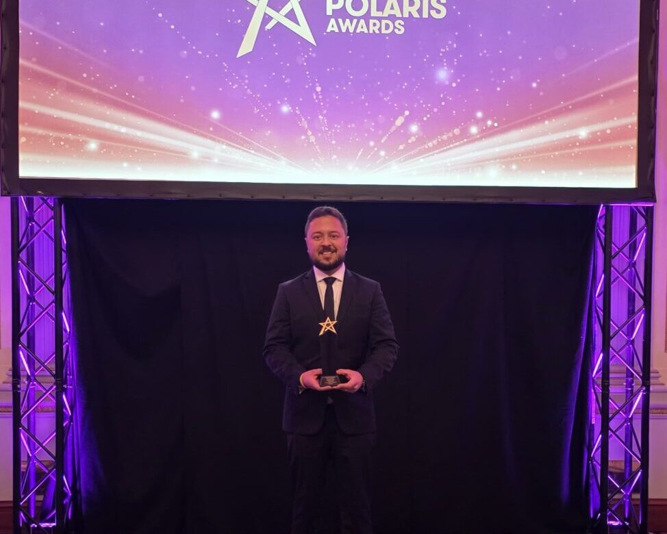 Prefeito de Nova Lima Joao Marcelo Dieguez durante premiacao em Londres (1)