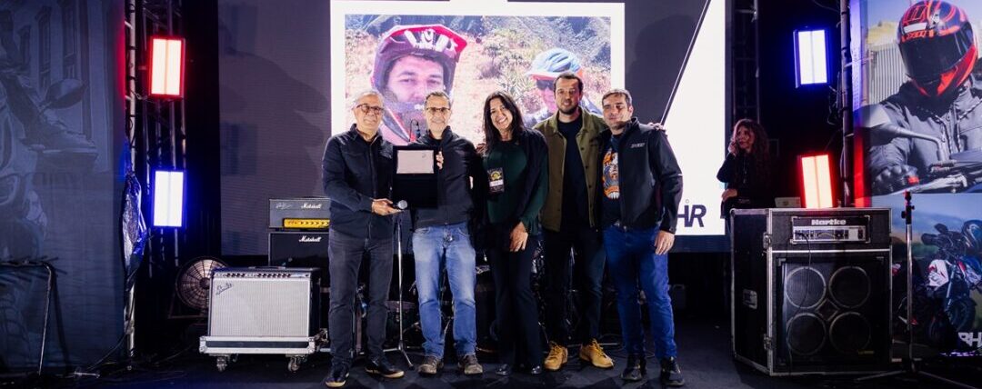 Camilo Lucian recebe homenagem