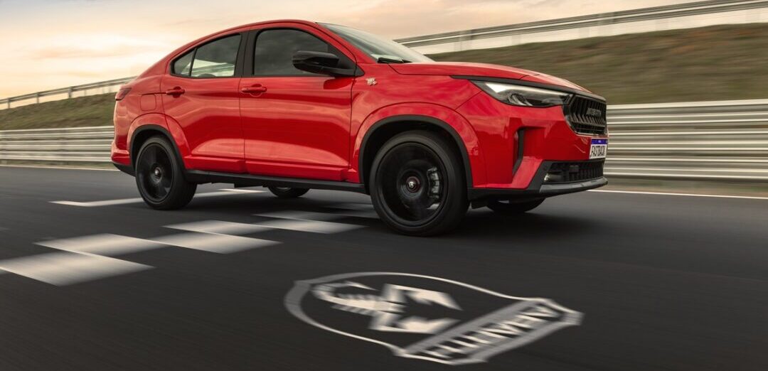 SUV Coupé da Fiat estreia versão Abarth com novo visual e mantém motor de 185 cv