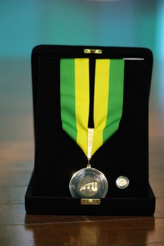 54717538342 b9fb735157 k (1) Galeria - Momentos da entrega da Medalha do Mérito do Transporte:
