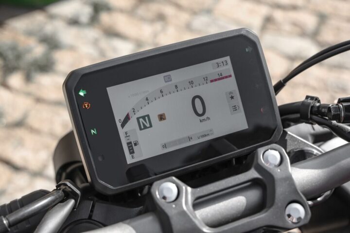 Motocicleta CB 650R 2026