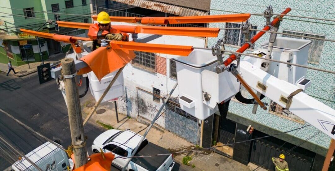 Cemig trabalho Cemig - estatal de Minas Gerais de energia elétrica