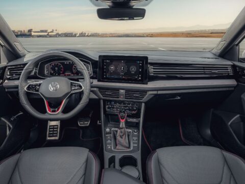 Fabricante Volkswagen anuncia mudanças no Golf e Jetta GTi