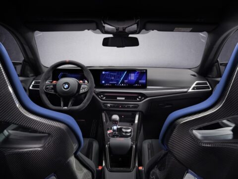 Esportivo BMW M2 CS