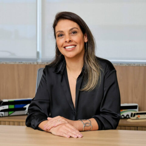 Leticia Pineshi Letícia Pineschi é diretora da transportadora de passageiros Guanabara