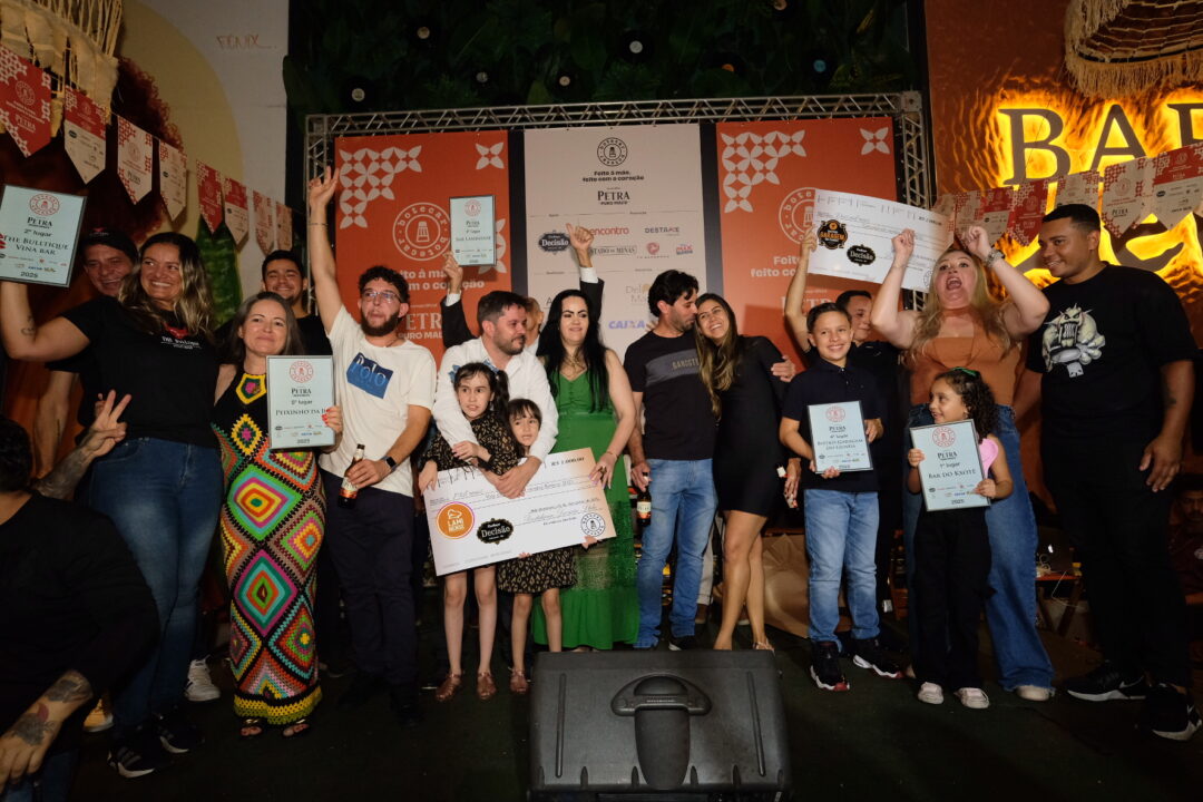 Bar do Kxote recebe o prêmio de campeão do Festival Botecar 2025 em Belo Horizonte.