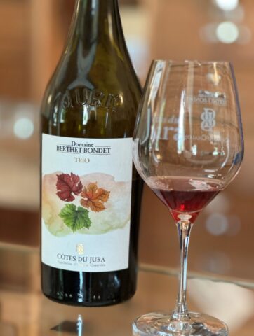 Notinha 2 Domaine Berthet Bondet Trio 2023 Trousseau Poulsard Pinot Noir