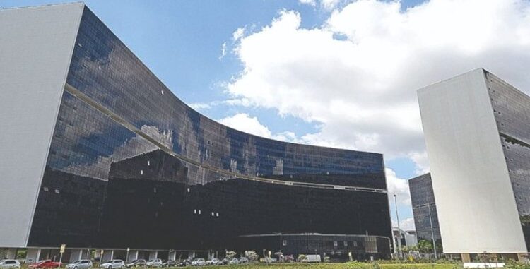 Arrecadação sobe 7,5% em Minas