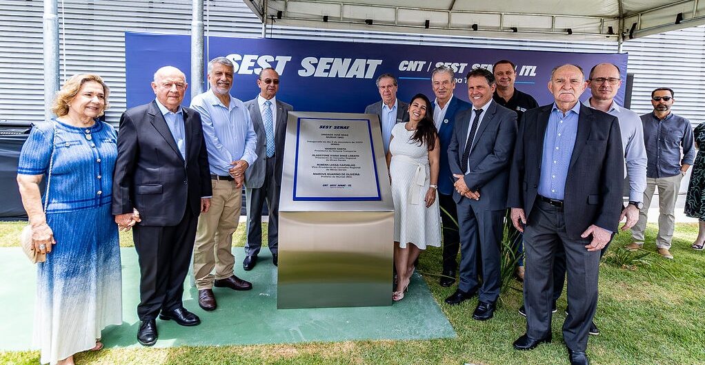 Beth e Bráulio Braz Vander Costa Gladstone Viana Diniz Lobato Nicole Goulart Rubens Lessa Iverton Mantovani Danilo Tambasco Eric Braz Tambasco e autoridades