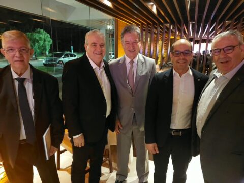 Representantes da Fetram participam de evento Prêmio CNT que destaca avanços na mobilidade, sustentabilidade e transporte público em Minas Gerais