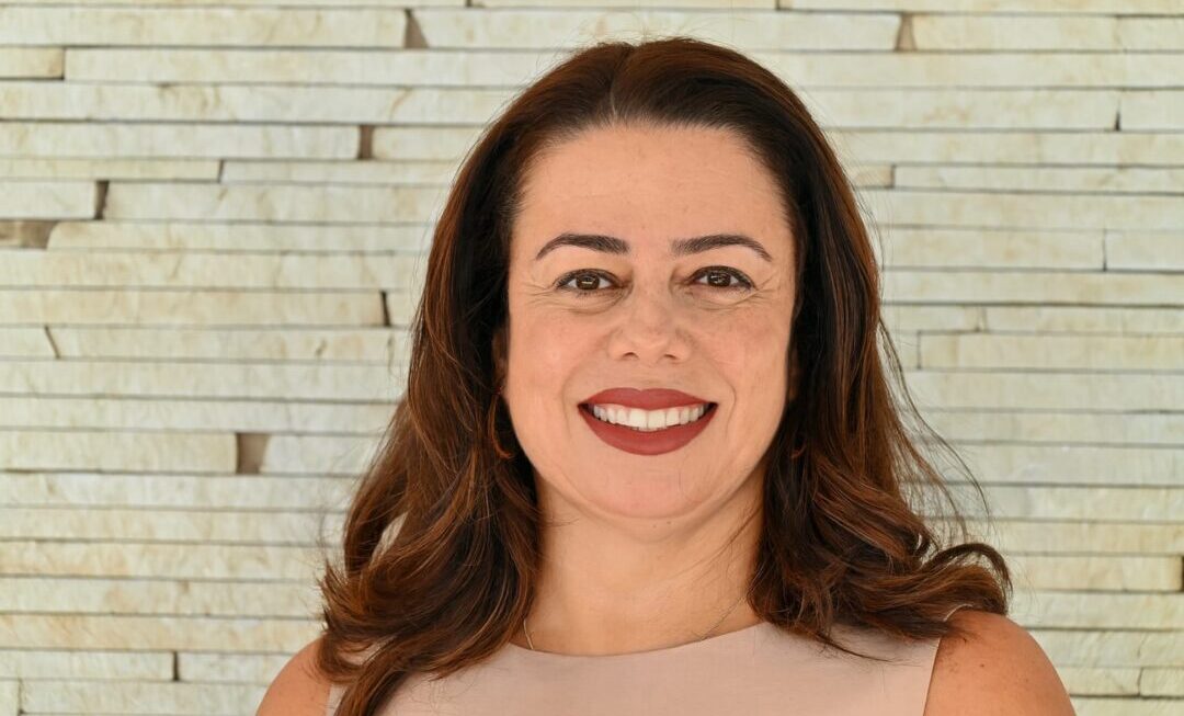 A diretora-presidente do CeMAIS, Marcela Giovanna, responsável pela campanha “Toda Idade é Tempo de Ser”, em Belo Horizonte