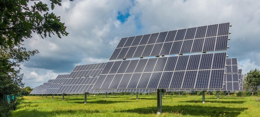 Energia solar foto Sebastian Ganso Pixabay