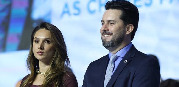 Deputada denuncia ameaça de Simões