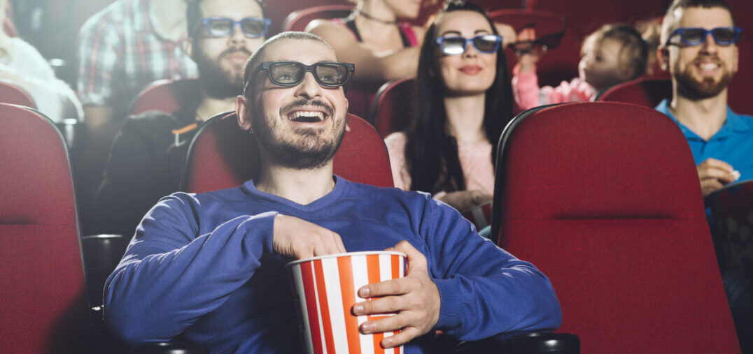 Público assiste a filme em sala de cinema durante a Semana do Cinema, que oferece ingressos a partir de R$ 10 em Belo Horizonte