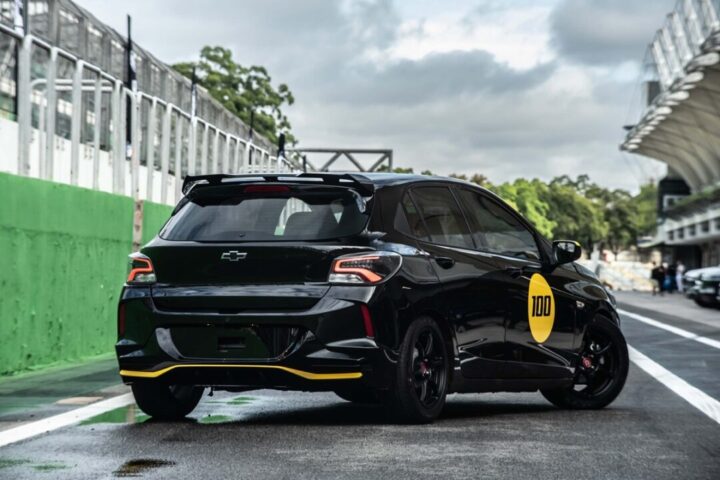 Compacto Chevrolet Onix Track Day