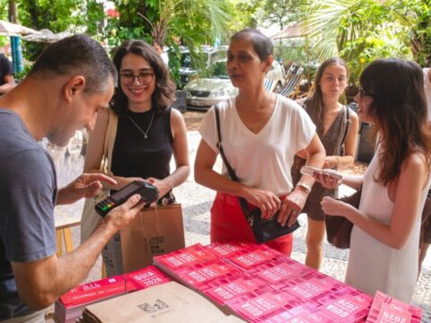 Lançamento do guia foi bastante prestigiado
